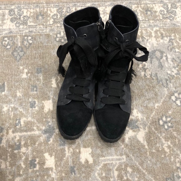 Splendid, size 10 boots with side zipper. Muted Blue and black checkered. - Picture 2 of 6